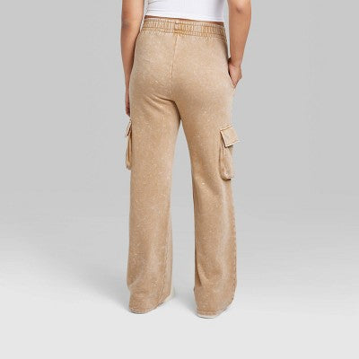  Women's High-Rise Wide Leg Fleece Cargo Pants - Wild Fable™