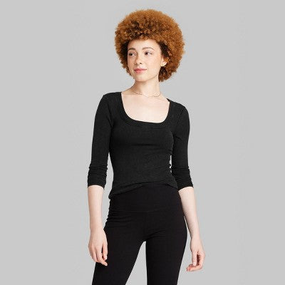  Women's Long Sleeve Scoop Neck T-Shirt - Wild Fable™ 